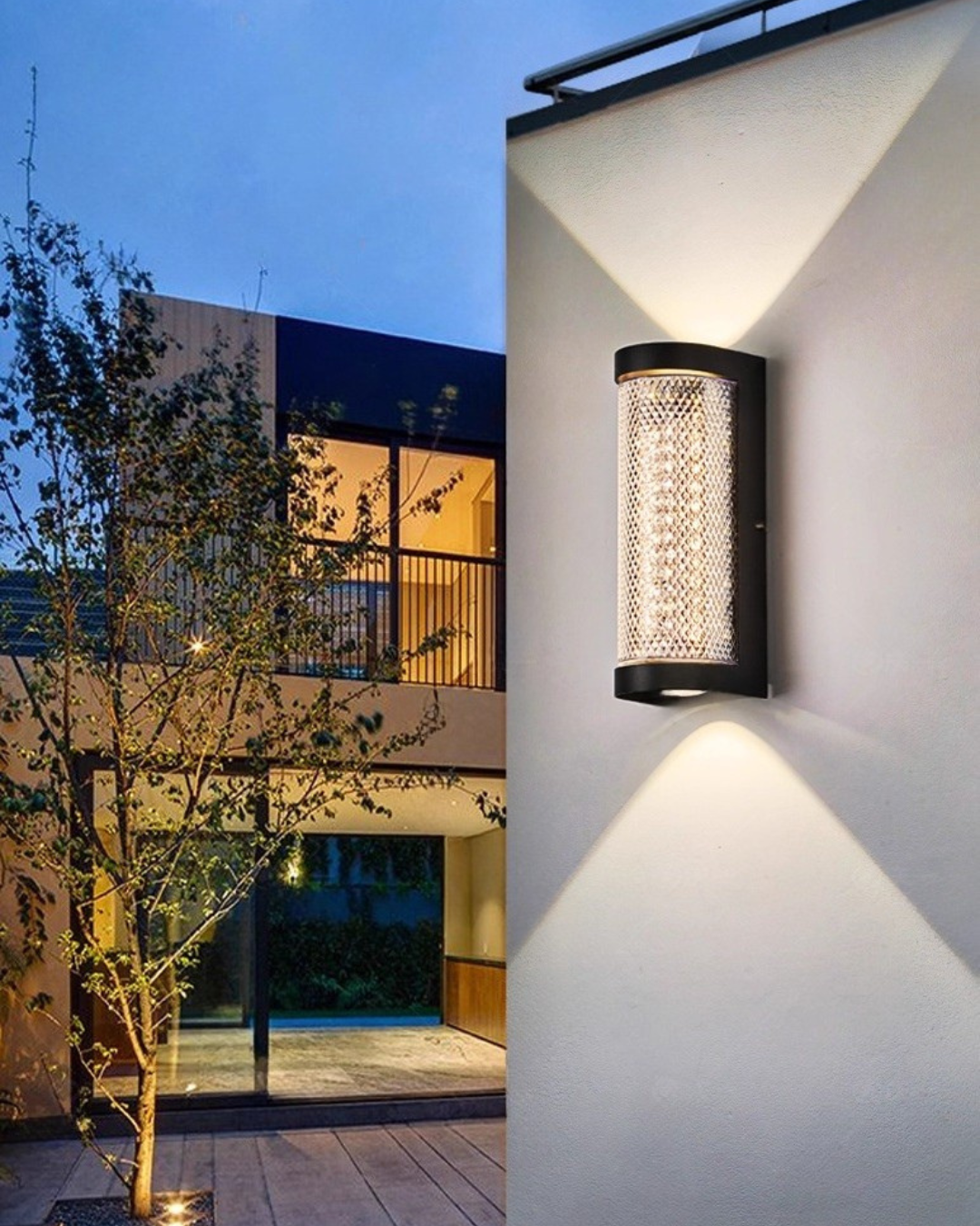Amara Outdoor Wall Light