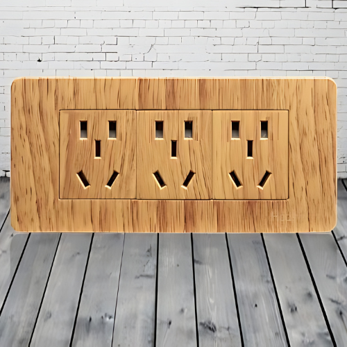 Baylor Series (Oak w/ Gold Dial)