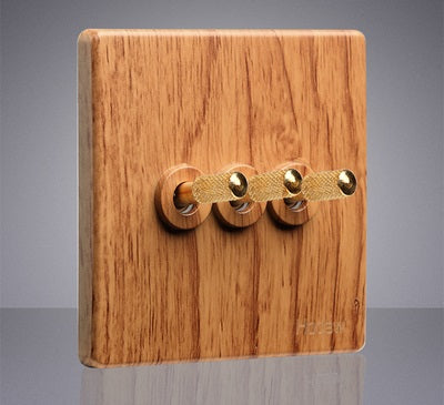 Baylor Series (Oak w/ Gold Dial)