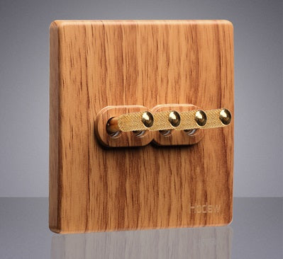 Baylor Series (Oak w/ Gold Dial)