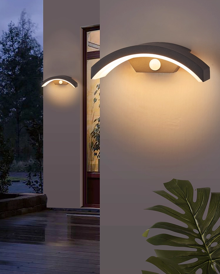 Aruna Outdoor Wall Light