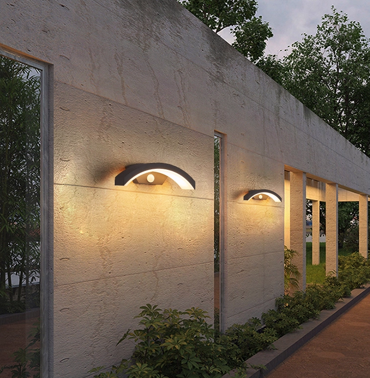 Aruna Outdoor Wall Light