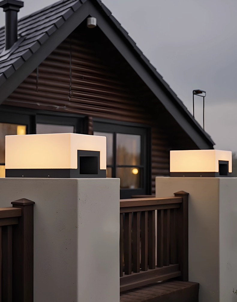Arvos Solar Column Light