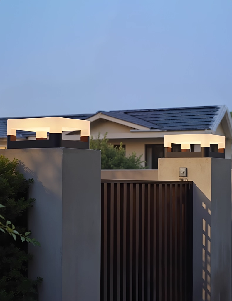 Axora Solar Column Light