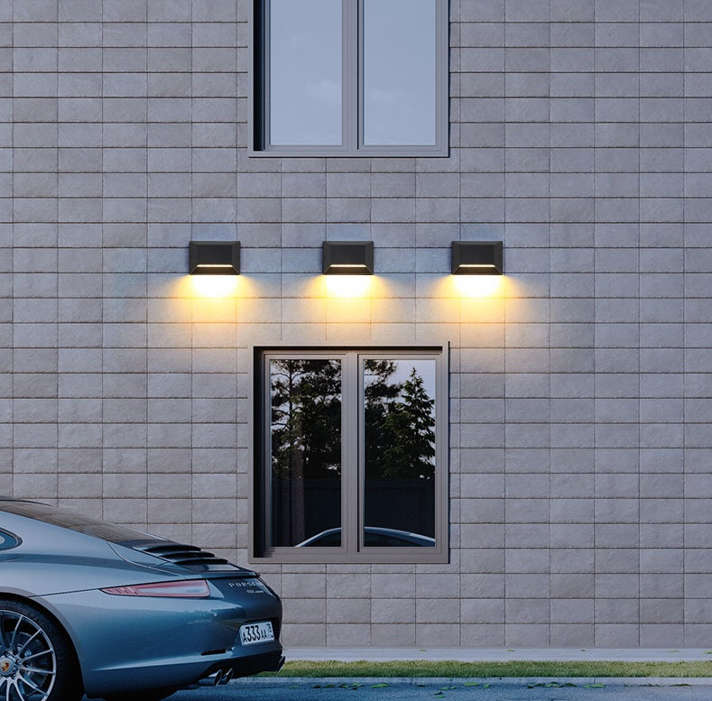 Baldwin Outdoor Wall Light