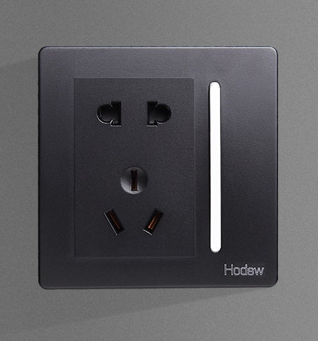 Marlowe Series (Black w/ White Dial)