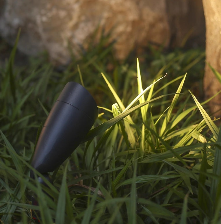 Brooke Lawn Spot Light