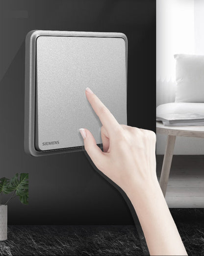 Coluna Series (Silver)