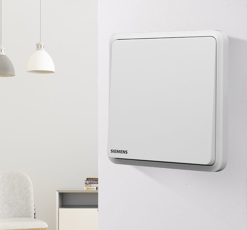 Coluna Series (White)