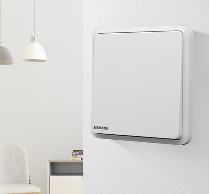 Coluna Series (White)