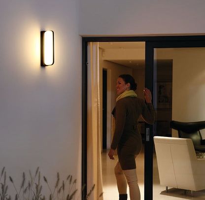 Dallas Outdoor Wall Light