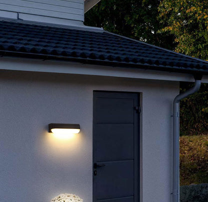 Dallas Outdoor Wall Light