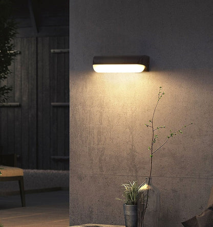 Dallas Outdoor Wall Light