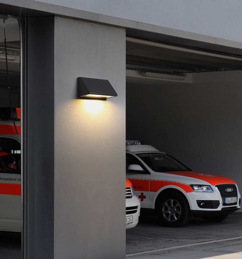 Fidel Outdoor Wall Light