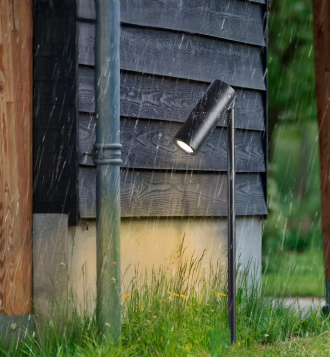 High Pole Lawn Light