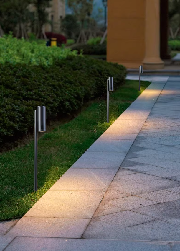 High Pole Lawn Light