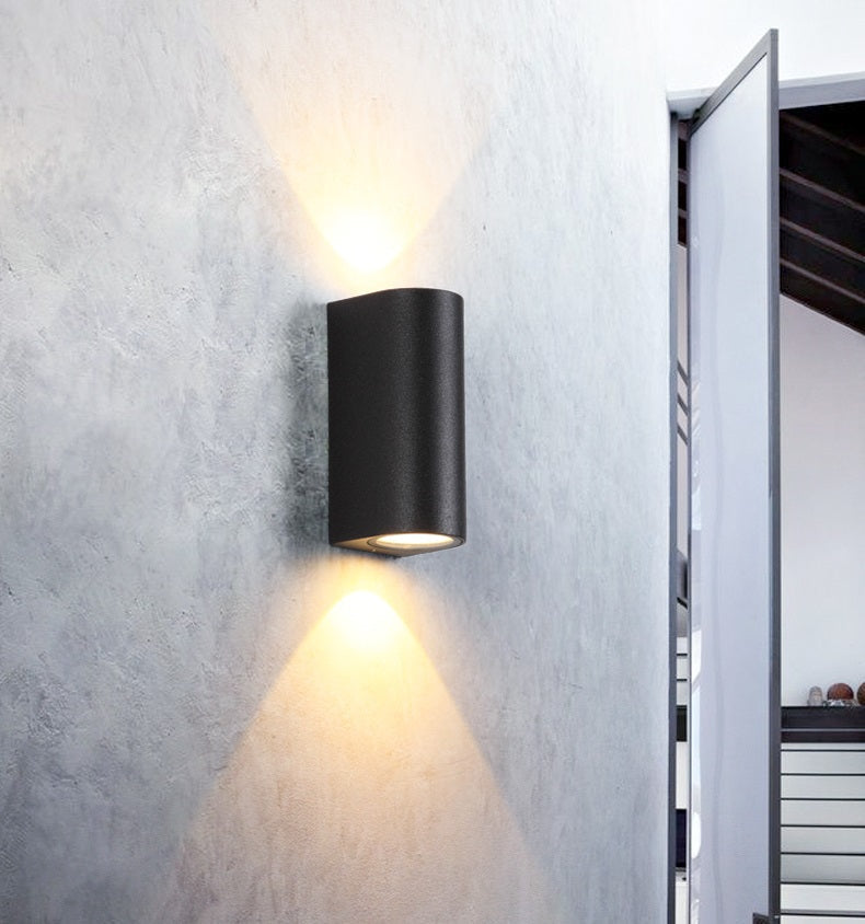 Larson Outdoor Wall Light