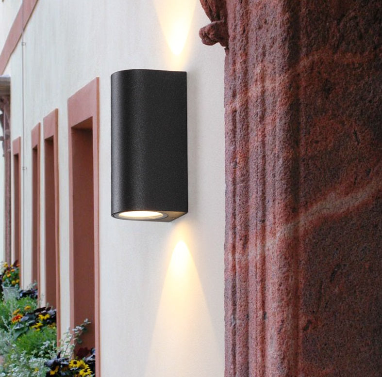 Larson Outdoor Wall Light