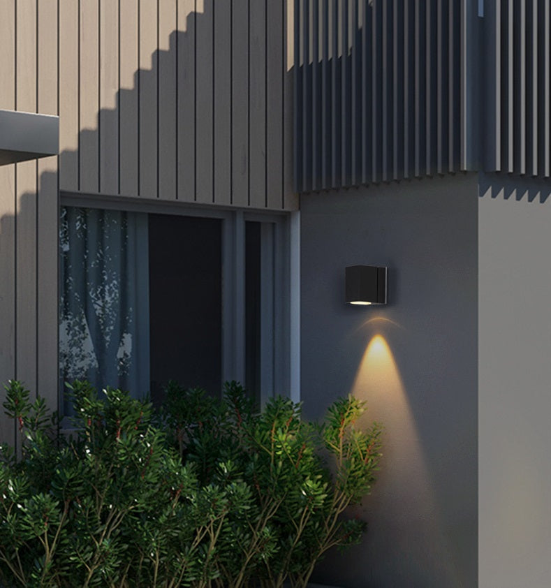 Levi Outdoor Wall Light