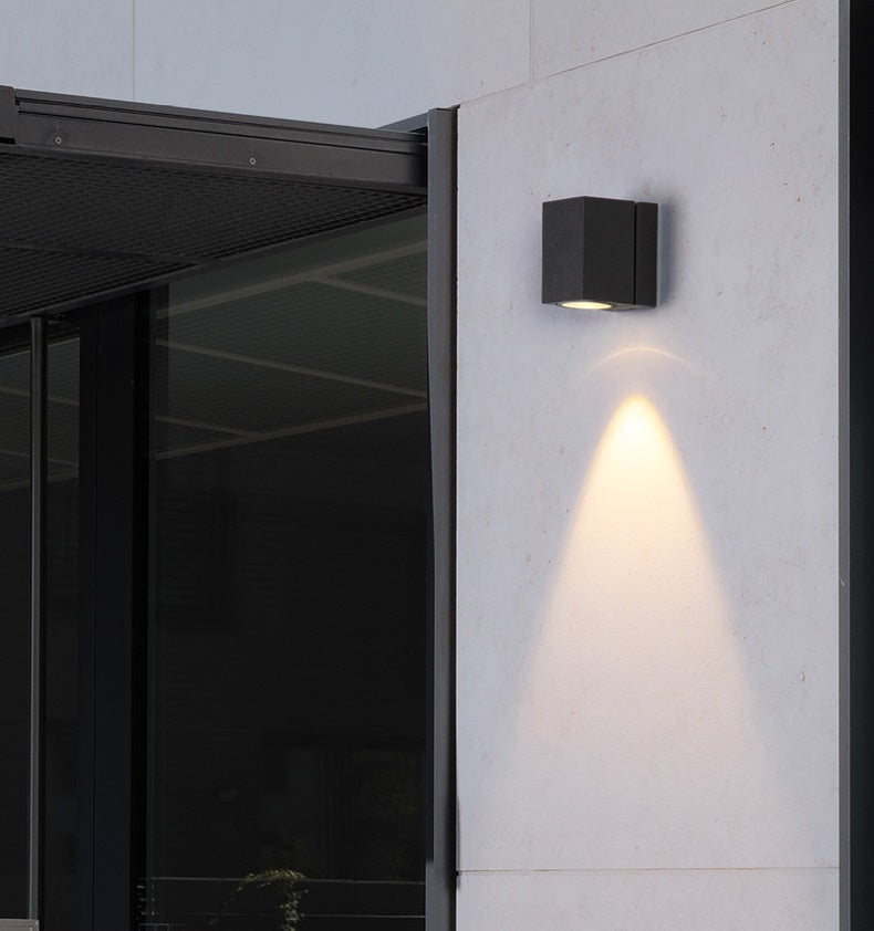 Levi Outdoor Wall Light