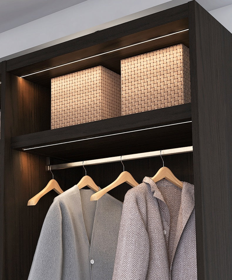 Magnum Embedded Slanted Cabinet Light