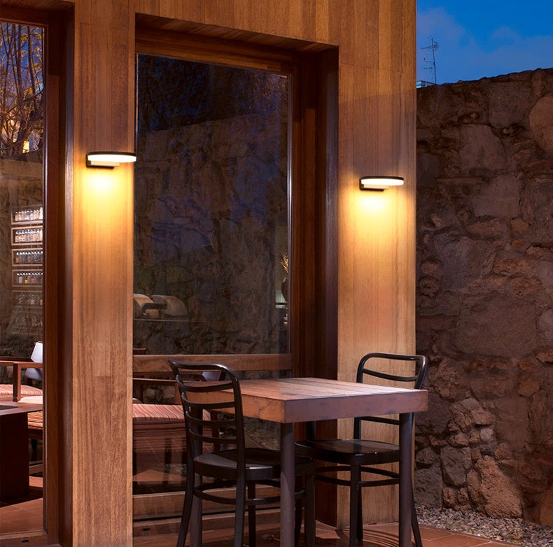 Maximo Outdoor Wall Light