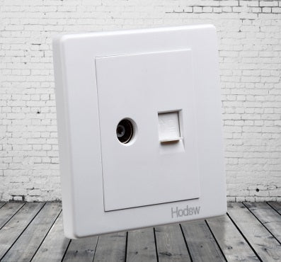 Mondo Retro Series (White w/ Black Dial)