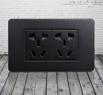 Mondo Retro Series (Black w/ Gold Dial)