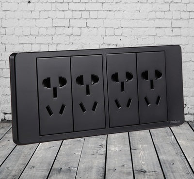 Mondo Retro Series (Black Noir)