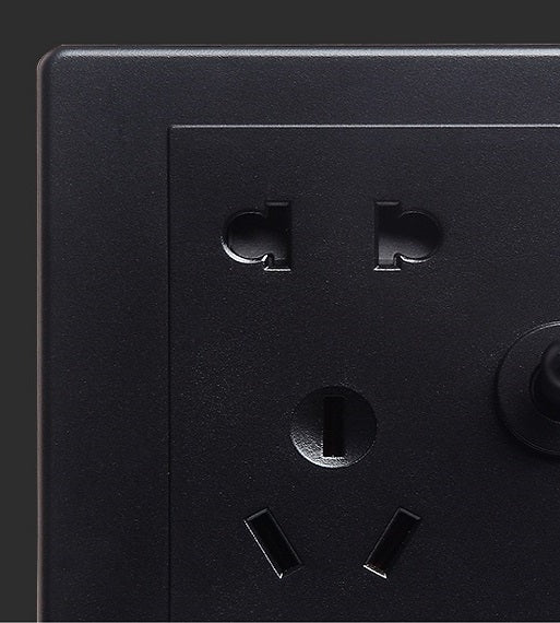 Mondo Retro Series (Black Noir)