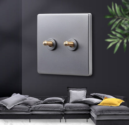 Mondo Retro Series (Silver w/ Gold Dial)