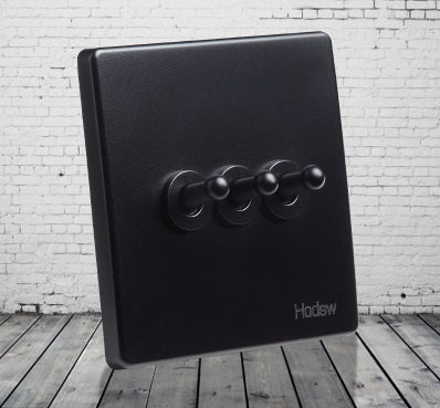 Mondo Retro Series (Black Noir)