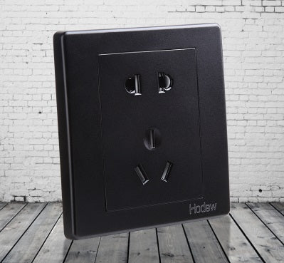 Mondo Retro Series (Black Noir)