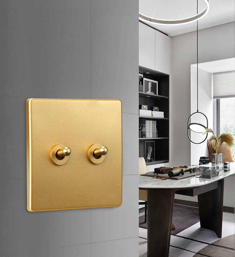 Mondo Retro Series (Gold)