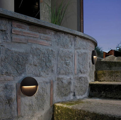 Morris Outdoor Wall Light