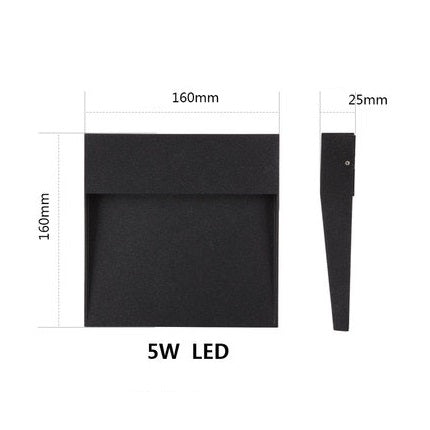 Morris Outdoor Wall Light