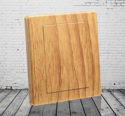 Marlowe Series (Oak w/ Gold Dial)