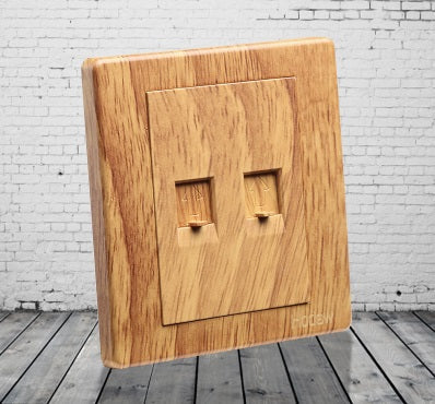 Mondo Retro Series (Oak w/ Gold Dial)