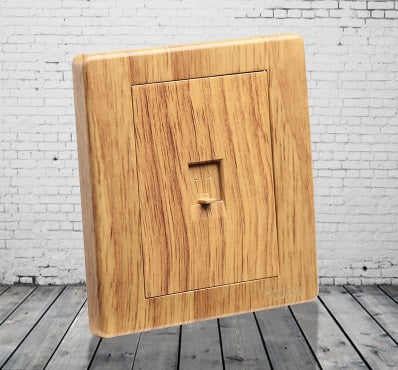 Marlowe Series (Oak w/ Gold Dial)