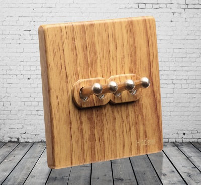 Mondo Retro Series (Oak w/ Gold Dial)