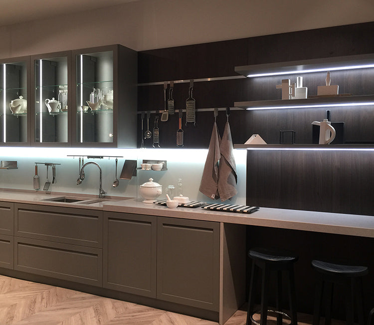 Cosco Oblique Cabinet Light