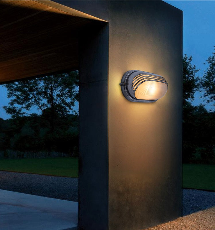 Retro Indoor/Outdoor Wall Sconce