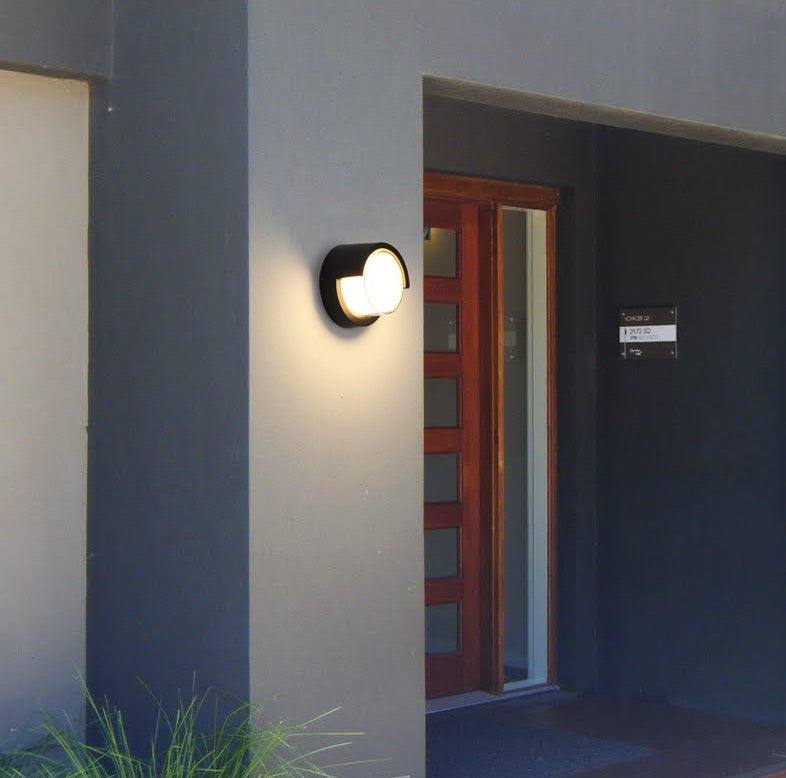 Rio Outdoor Wall Light