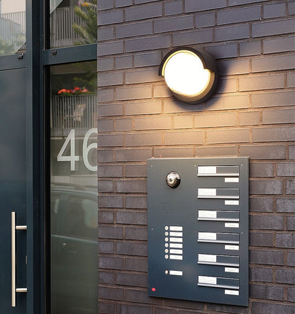 Rio Outdoor Wall Light