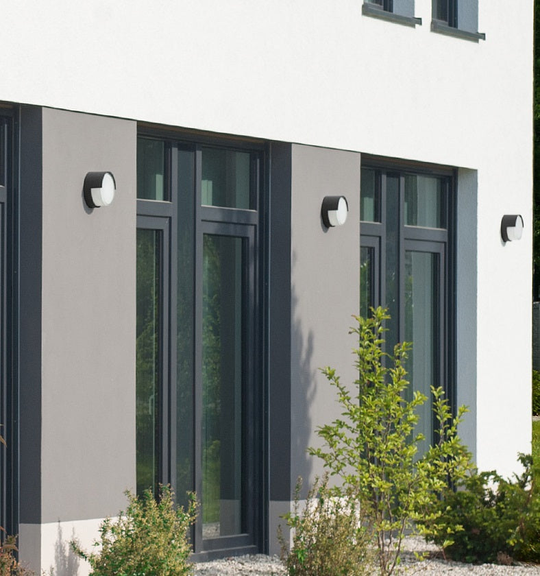 Rio Outdoor Wall Light