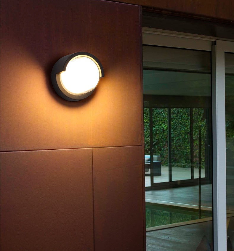 Rio Outdoor Wall Light