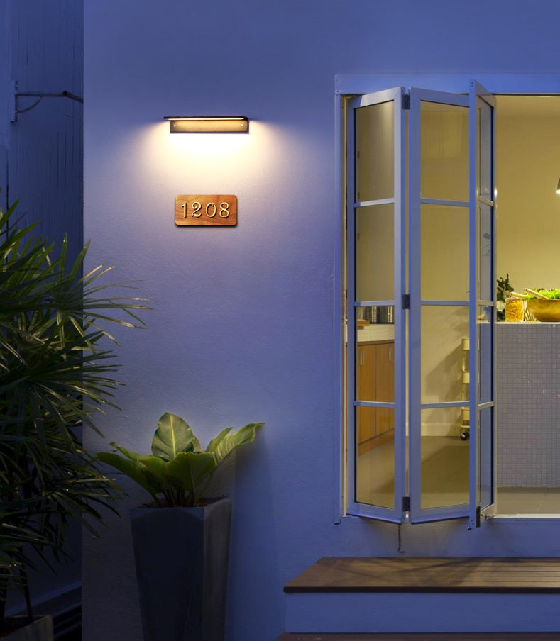 Roccio Outdoor Wall Light