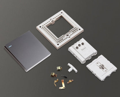 Maximus Series (Silver Gray)