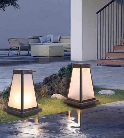 Skira Lawn Light