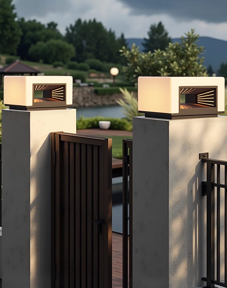 Solaire Column Light